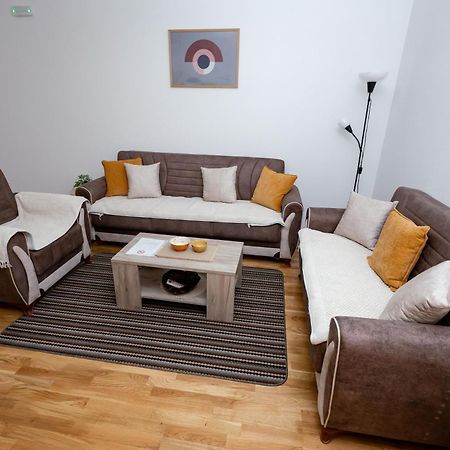 Ferienwohnung Elegant Escape Podgorica Exterior foto