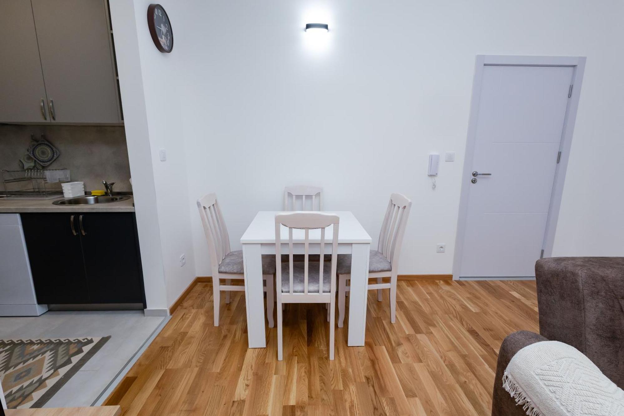 Ferienwohnung Elegant Escape Podgorica Exterior foto