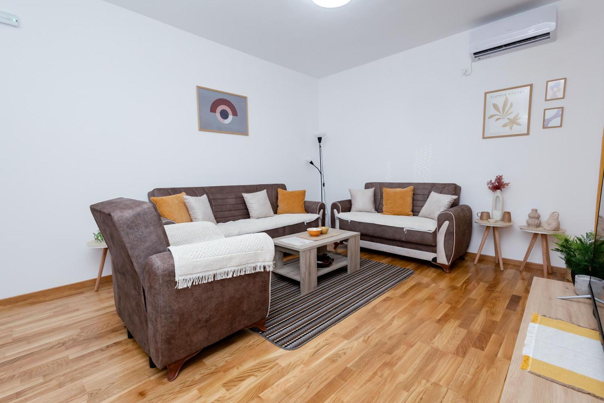 Ferienwohnung Elegant Escape Podgorica Exterior foto